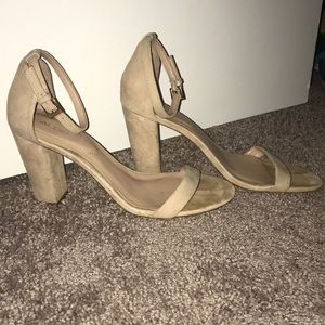 Nude Suede Block Heeled Sandals || Aldo